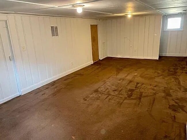 Building Photo - 2802 Berwick Ave