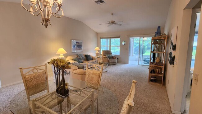 Building Photo - 916 Eastmont Ct