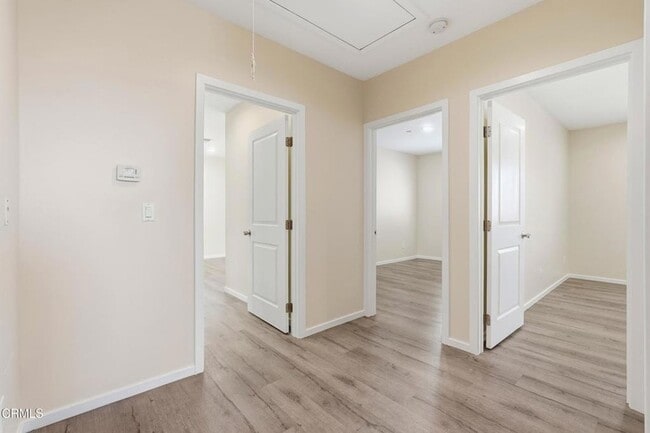 Building Photo - 6721 1/2 Vineland Avenue Unit