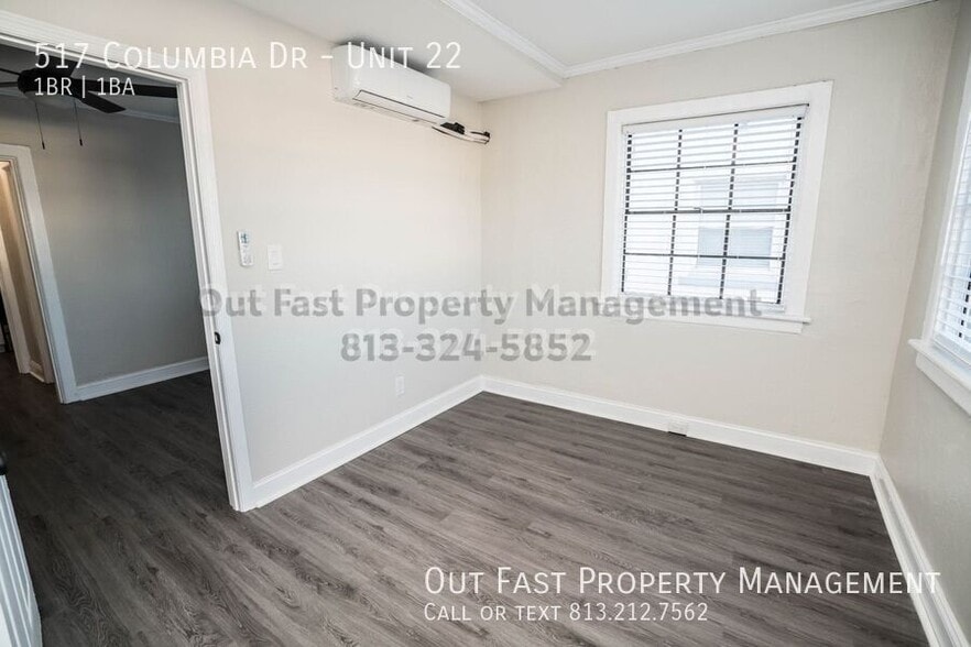 Building Photo - 517 Columbia Dr