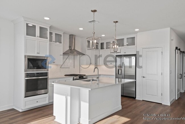 Building Photo - 426 Gold Coast Rd