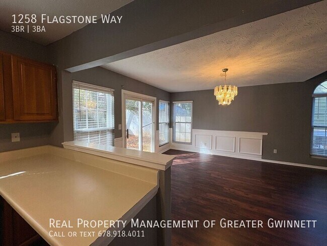 Building Photo - 1258 Flagstone Way NW