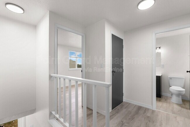 Building Photo - 1810 S Cleveland Ave