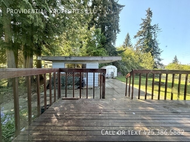 Building Photo - 3821 155th Ave SE