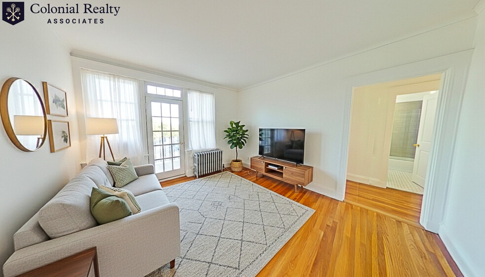 Building Photo - 2031 Commonwealth Ave