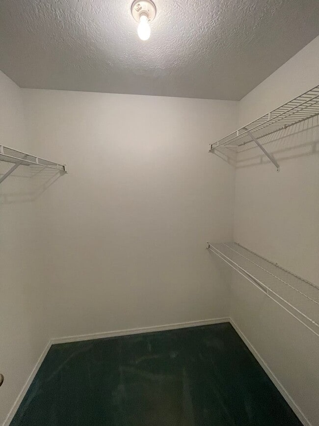 Building Photo - COMING SOON!! Quaint 3 bedroom home! If yo...
