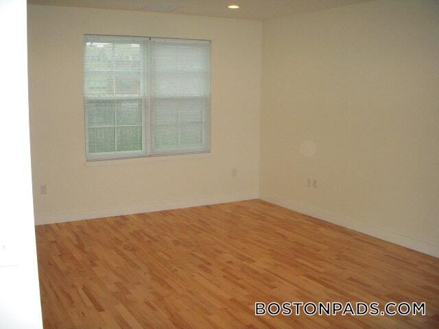 Building Photo - 26 New Derby St