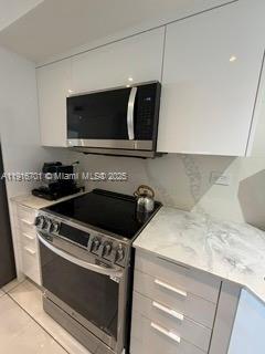 Building Photo - 3111 N Ocean Dr