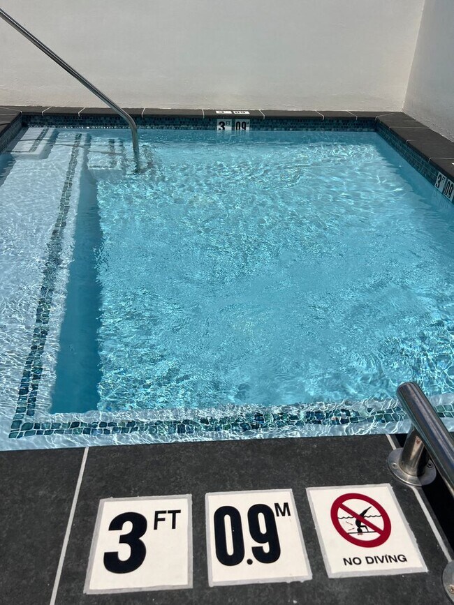 Building Photo - Brand New Kakaako Ililani Condo 2 bedroom ...