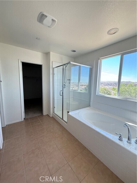 Building Photo - 38209 Divot Dr