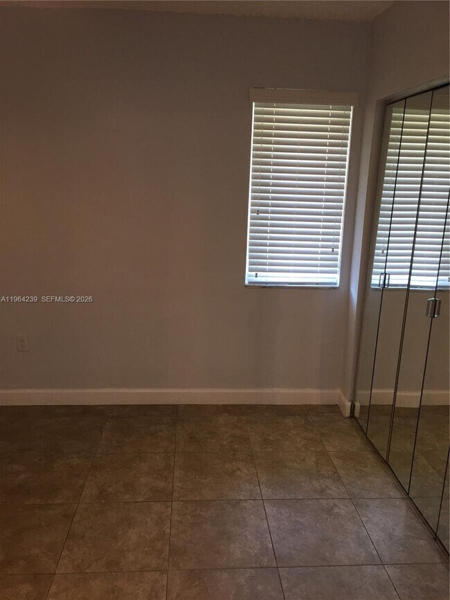 Building Photo - 5782 SW 61st St