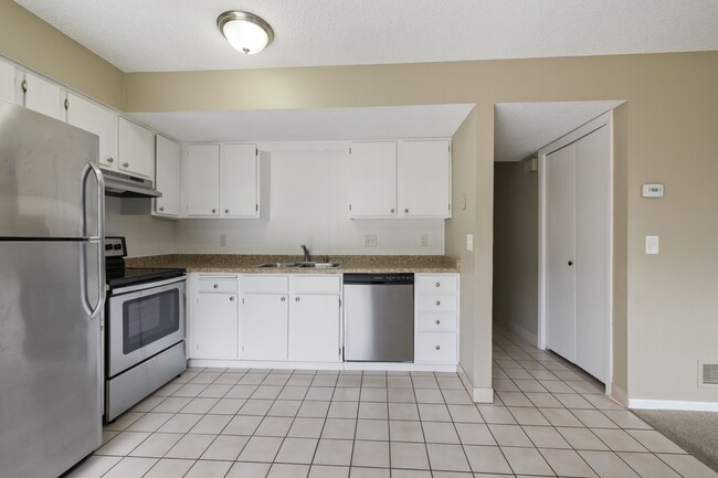 Building Photo - 9350 176th St W