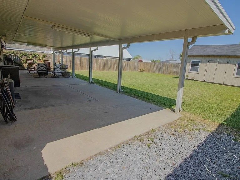 Building Photo - 7508 Jockey Ave