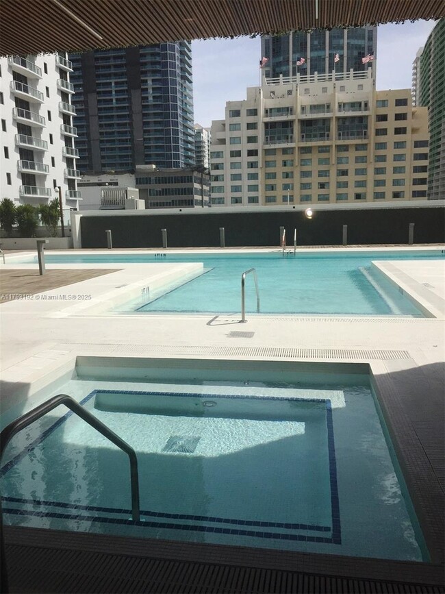 Building Photo - 1080 Brickell Ave