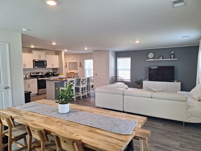 Building Photo - Wonderful Four Bedroom Home Located in the...