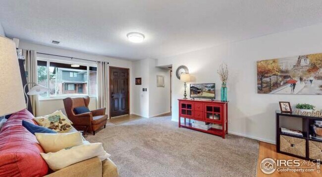 Building Photo - 2840 W 21st St