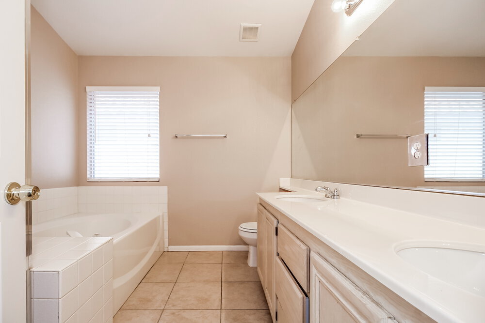 Building Photo - 4446 Wild Honey Ct