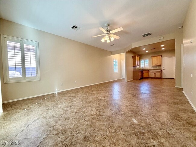 Building Photo - 6071 Saddle Horse Ave