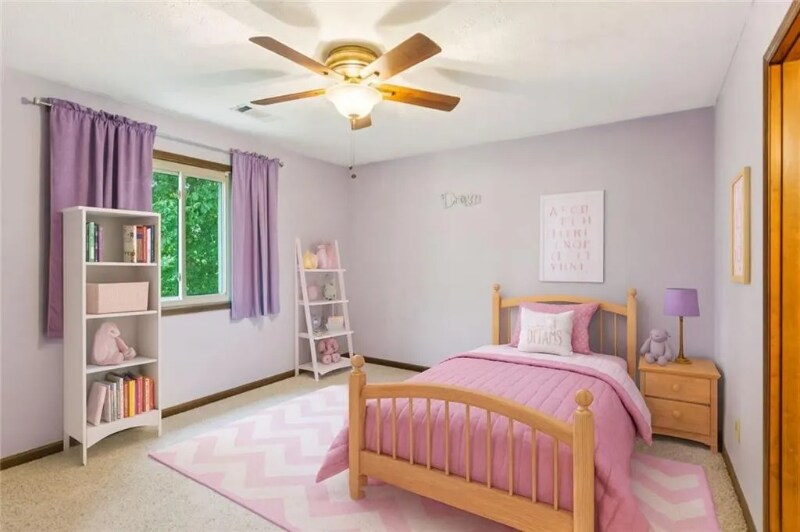 Building Photo - 1616 Maple Ridge Dr