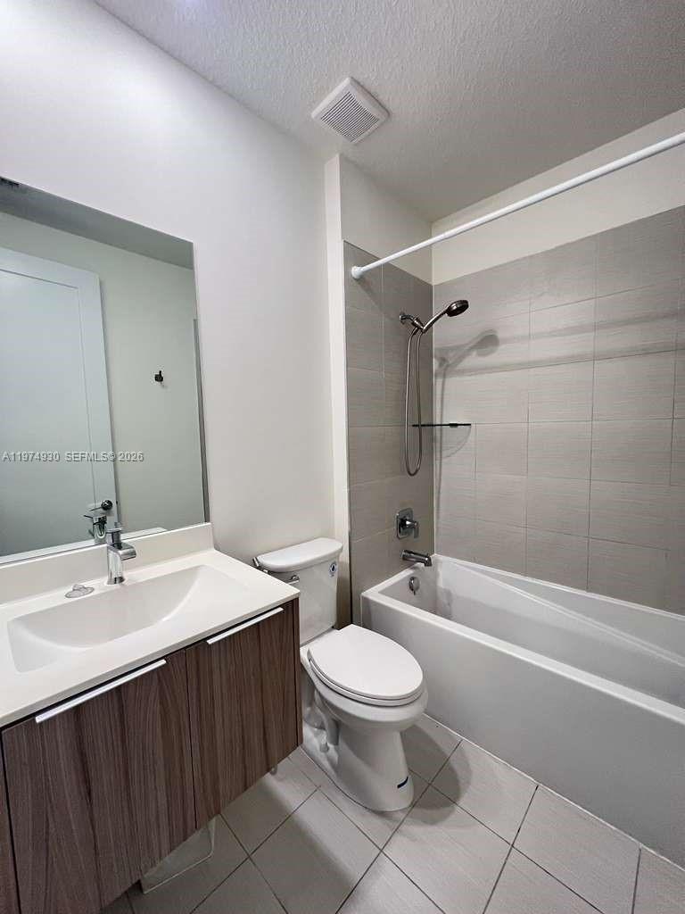 Building Photo - 10229 NW 64th Ter