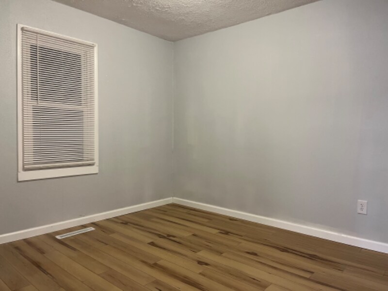 Building Photo - 2208 N Janney Ave