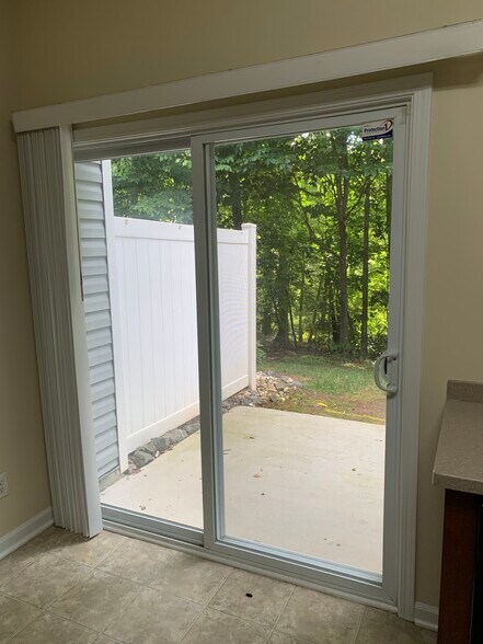 Building Photo - 11619 Stockdale Ct