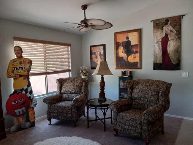 Building Photo - 1 S Golden Sunrise Pl