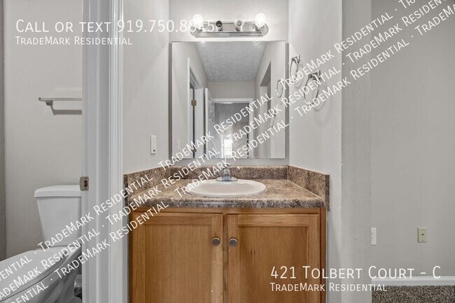 Building Photo - 421 Tolbert Ct