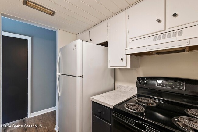 Building Photo - 4441 Dorothy Dr