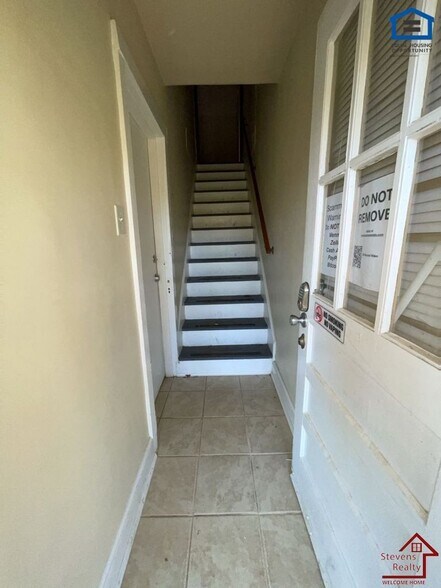 Building Photo - 3502 Lansing Ave