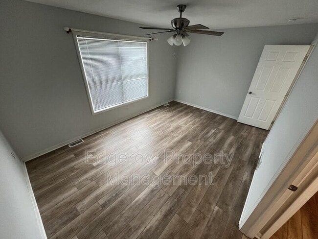 Building Photo - 3607 Deeprose Dr SE