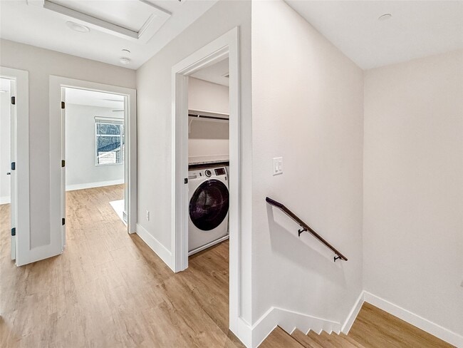 Building Photo - 5613 Mobeetie Lp