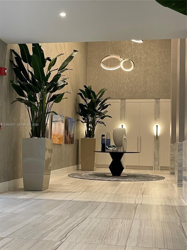 Building Photo - 2301 S Ocean Dr