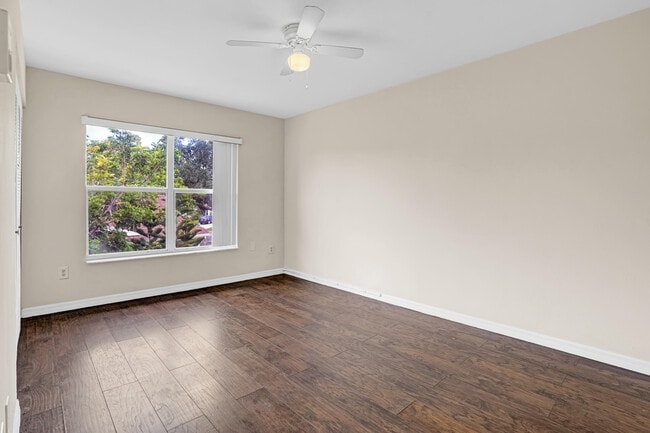 Building Photo - 1722 SE Balmoral Ct