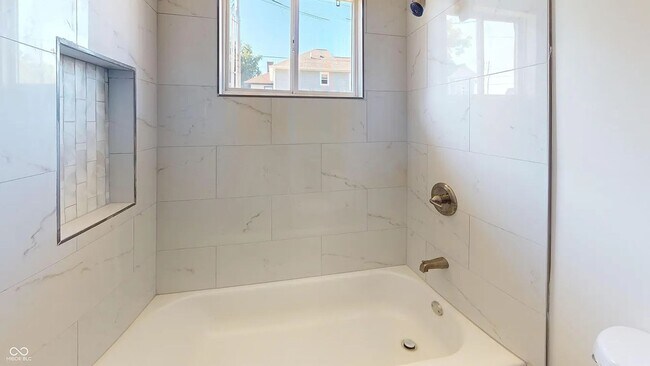 Building Photo - 2803 Boulevard Pl