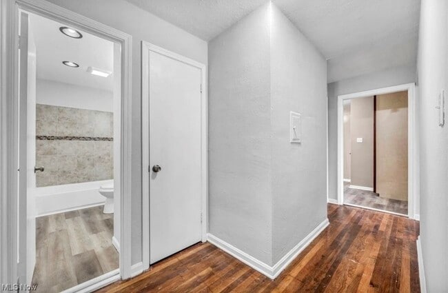 Building Photo - 24630 Alberton Rd