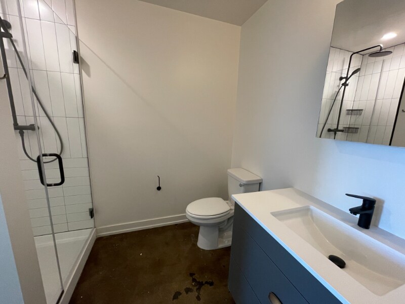 Building Photo - 1130 W Lawrence Ave