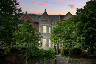 Building Photo - 136 R St NE