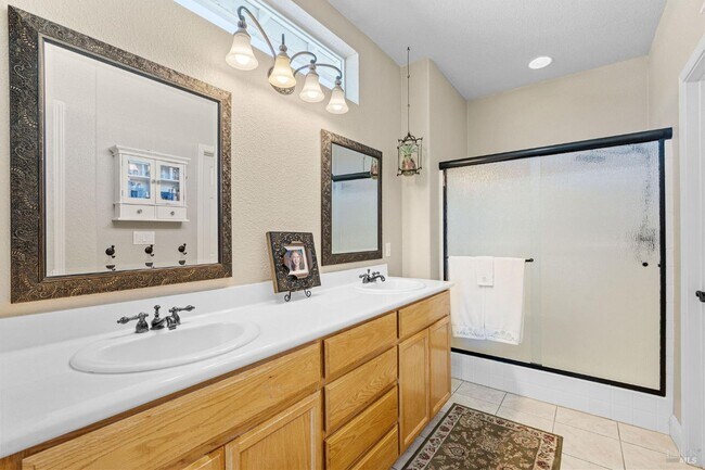 Building Photo - 351 Spyglass Dr