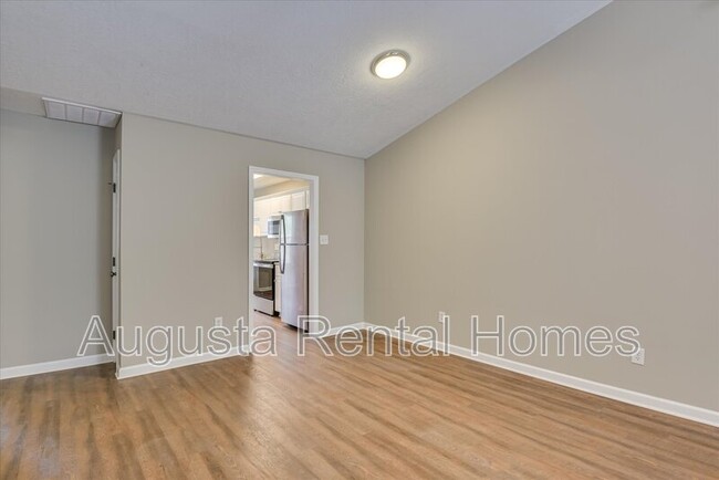 Building Photo - 1529 Abby Way