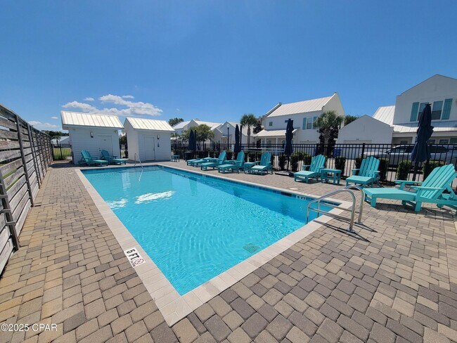 Building Photo - 100 Sea Breeze Cir
