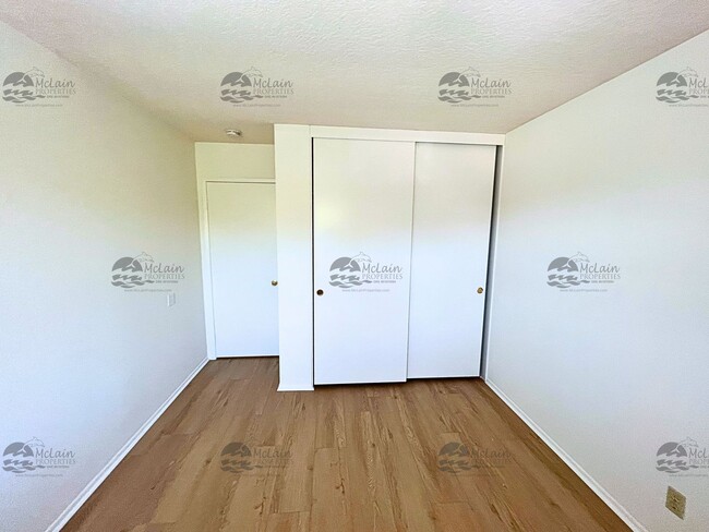 Building Photo - Two Story 3BD/2.5BA Home In Carmel Valley