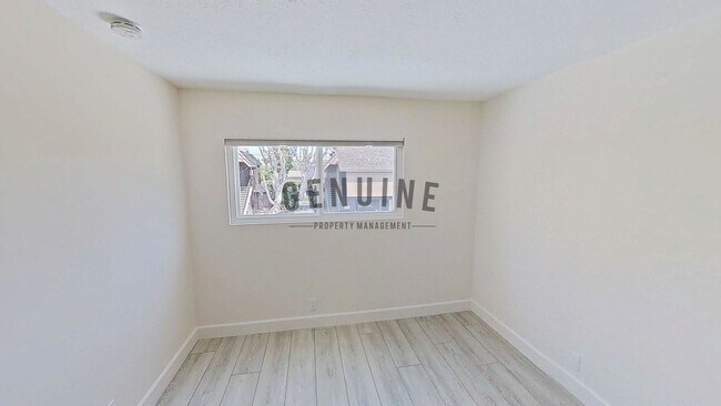 Building Photo - Beautiful 3Bd 2.5Ba Costa Mesa Townhome