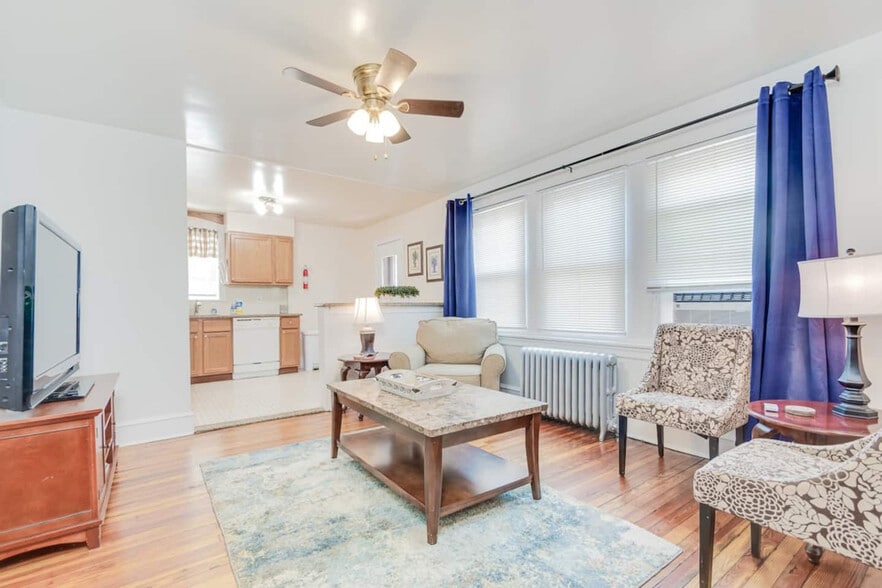 Building Photo - 602 Old Lancaster Rd