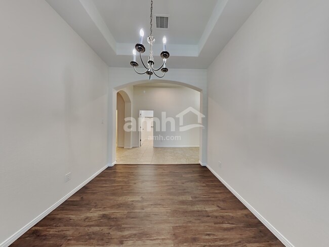 Building Photo - 21614 Champagne Dr E