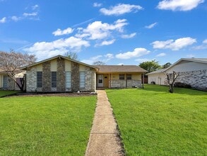 Building Photo - Your Contemporary Retreat in Garland, TX