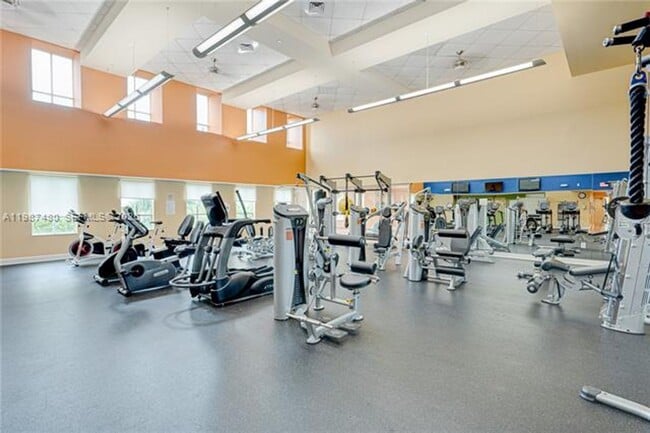 Building Photo - 7350 SW 89th St