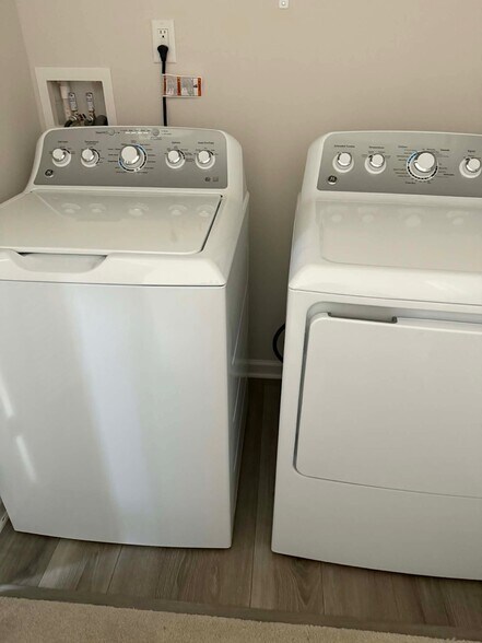 Building Photo - 417 Harmony Hill Trl