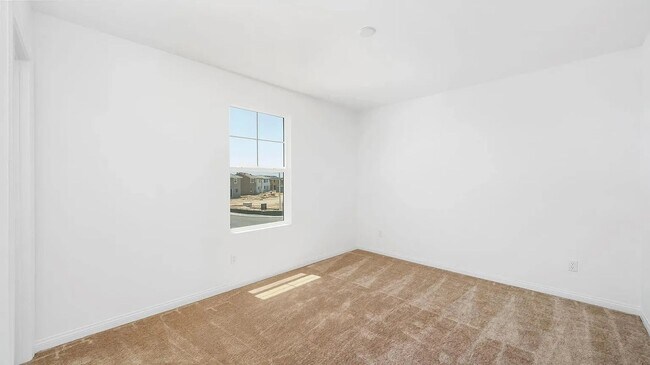 Building Photo - Energy Efficient Spacious 4BR House in Redlands