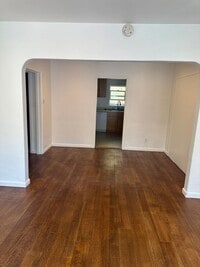 Building Photo - 594 Victoria Ct